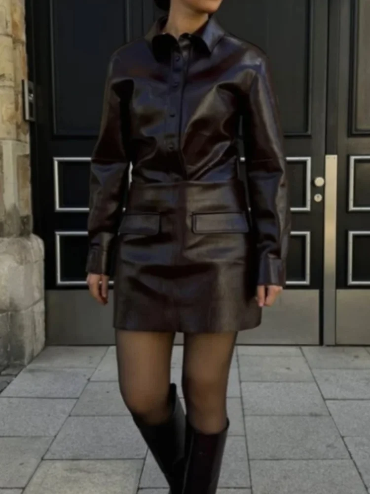 여성 브라운 가죽 재킷 싱글 브레스티드 롱 슬리브 재킷 힙 패키지 숏 스커트 슈트 2025 가을 여성 스트릿웨어 의상