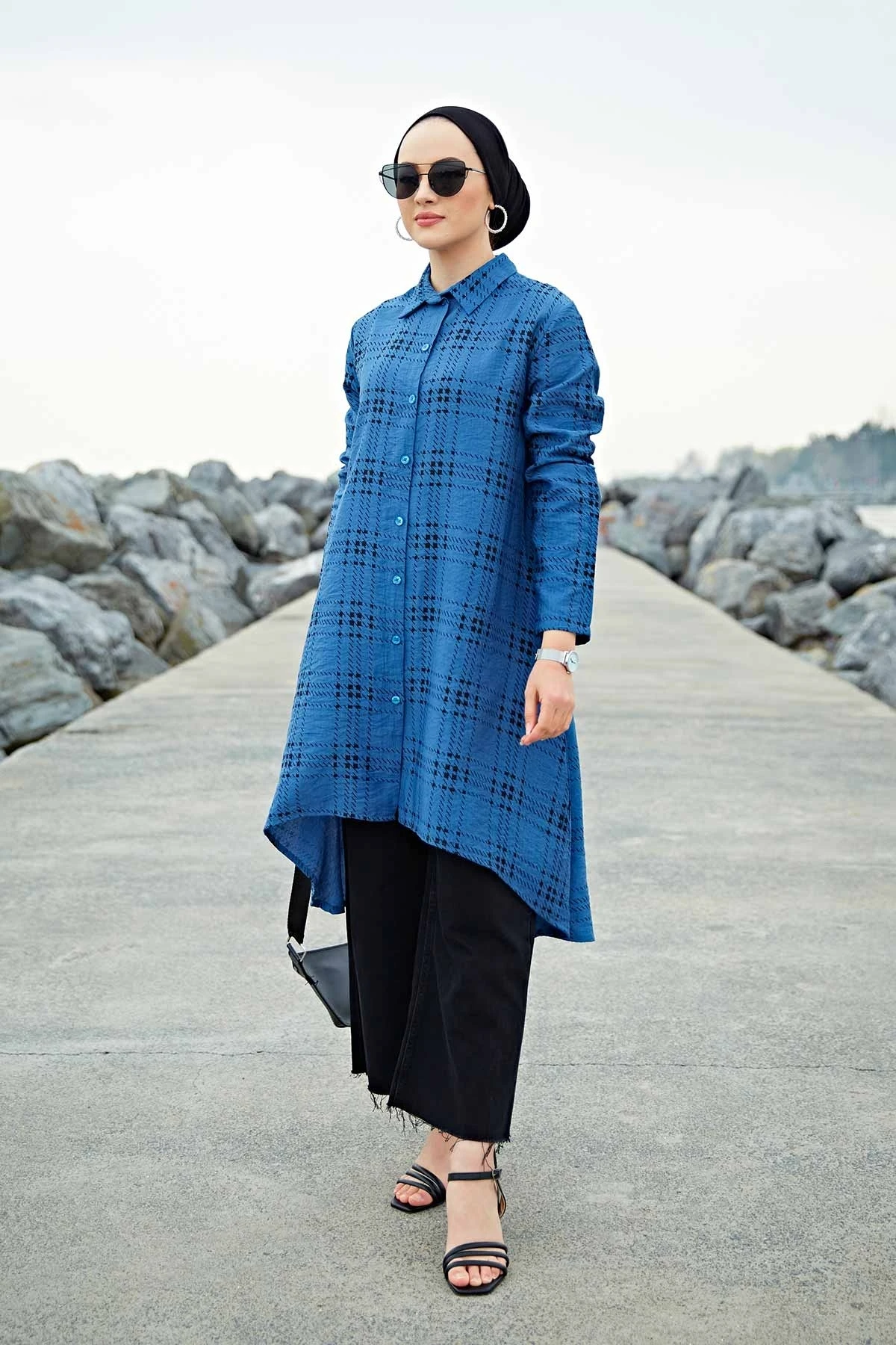 Patterned Asymmetrical Cut Shirt TH-Indigo