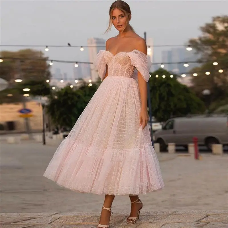 

Blush Pink Boho A-Line Wedding Dress Tea Length Pleats Off Shoulder Elegant Garden Bridal Gown 2024 Summer Beach Bride Dresses