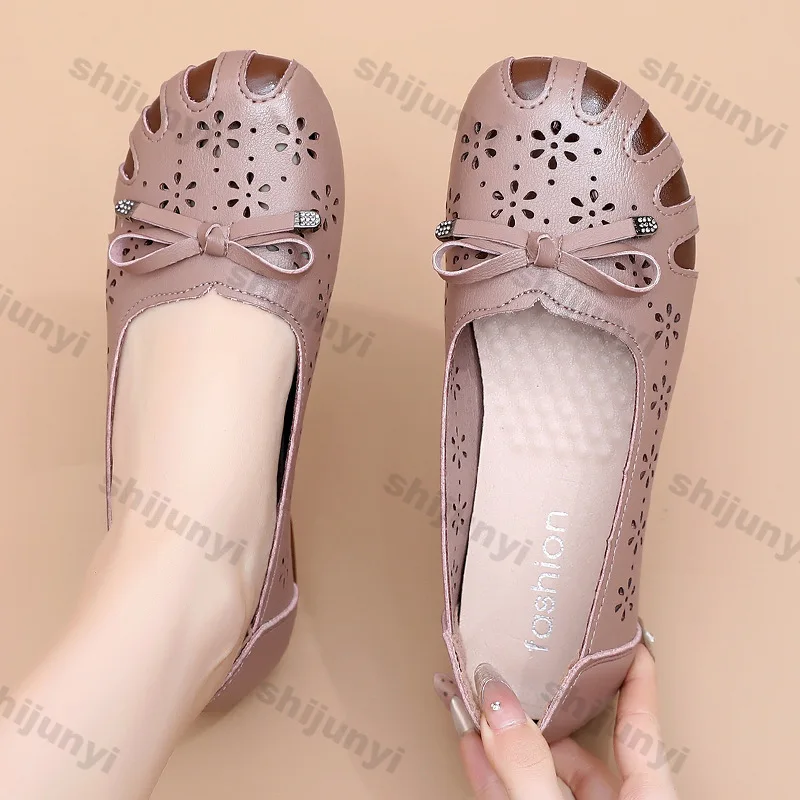 

Женские сандалии, новинка лета 2024, дышащая нескользящая повседневная обувь на мягкой подошве, легкая удобная модная обувь на плоской подошве с бантом