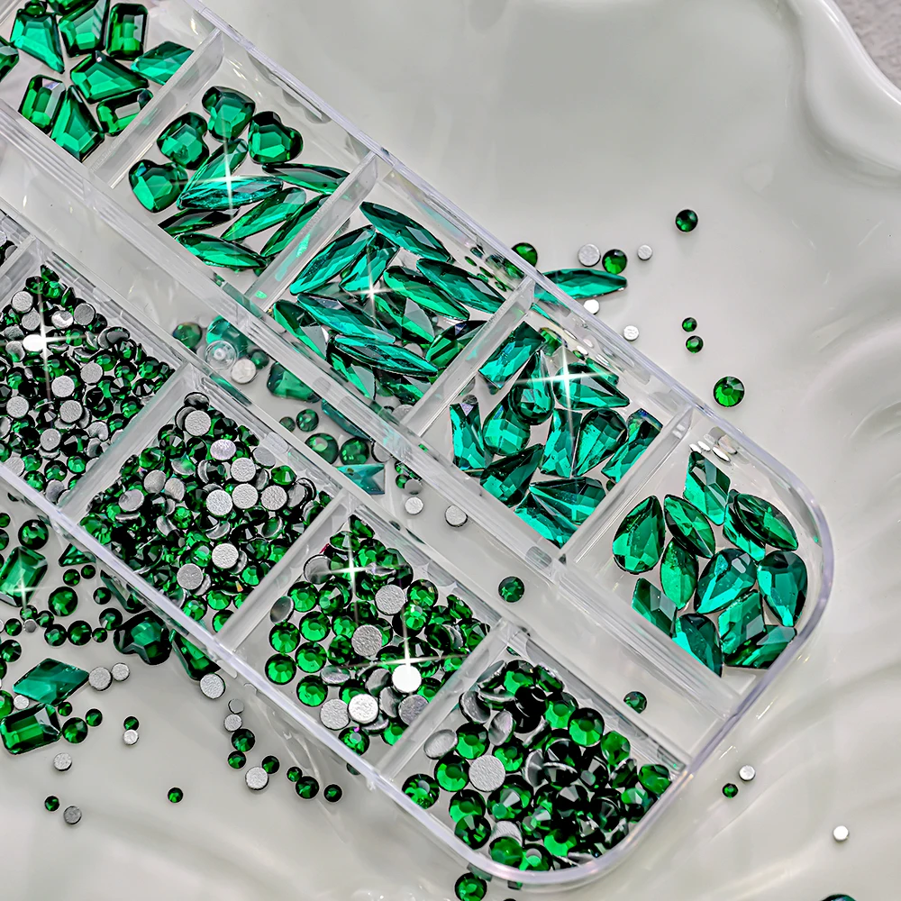 1000 قطعة ++ عيد الميلاد الفاخرة الأخضر مسمار الفن حجر الراين SS4-SS6 مختلط الأخضر مسمار الماس متعدد الشكل + جولة كريستال مجوهرات أظافر