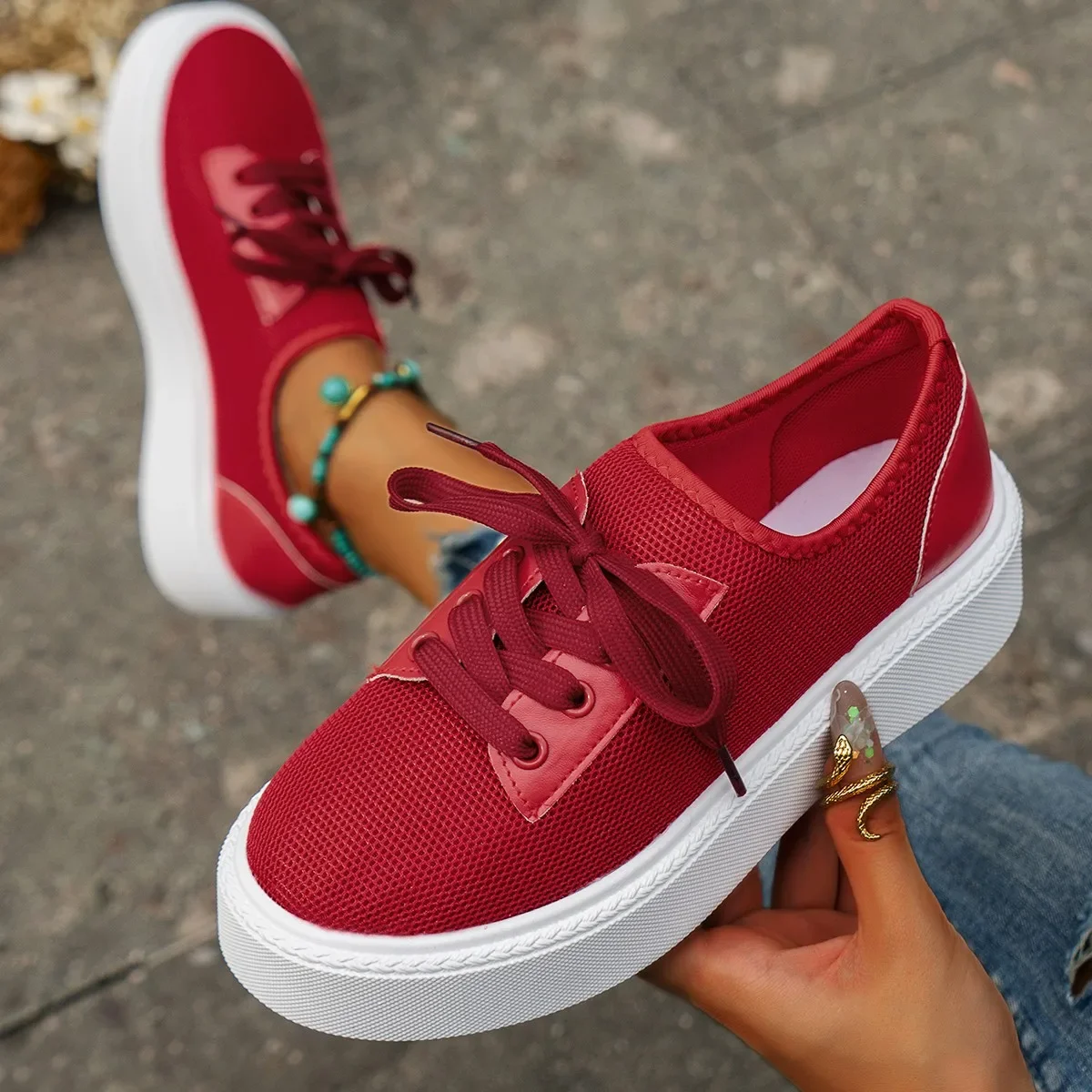 

New Casual Flats Canvas Sneakers Women Outdoor Solid Color Shallow Sports Shoes Tennis Female Streetwear Lace Up Vulcanize Shoes