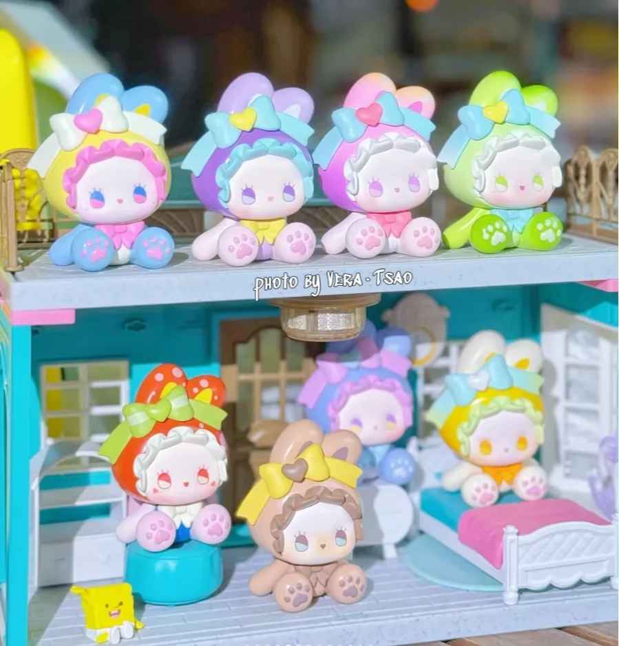 

New Genuine Emma Bunny Collector Debut Series Blind Box Mini Doll Cute Figurine Desktop Ornament Fashion Trend Gift