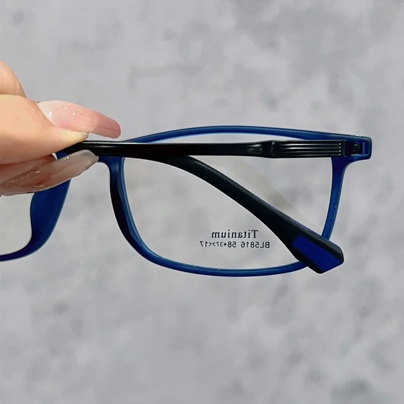β Titan-Brillengestell, ultraleicht, quadratisch, großes Gesicht, Herren-Brillengestell, Titanbein, optische Verordnung, Herrenbrille 5816 – Detail 3