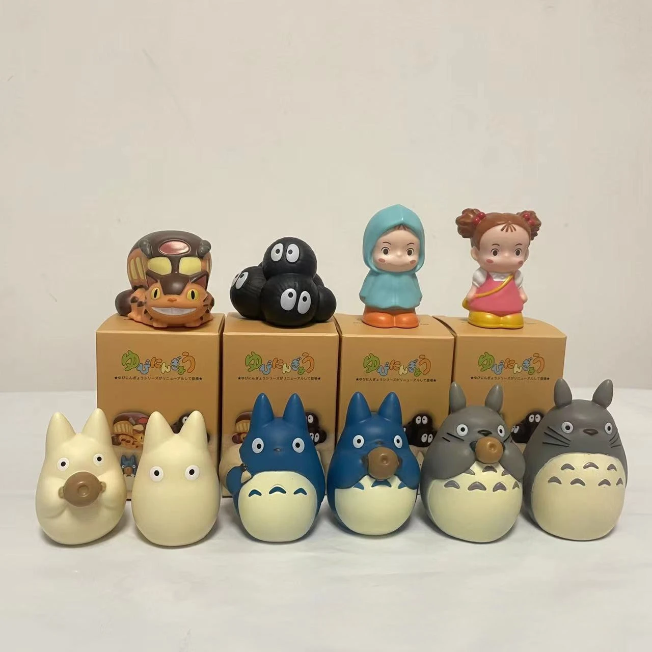 1pc Zufällige Farbe PVC Anime Totoro Finger Puppe 5-7CM Ghibli Figur Geschenk Box Ei