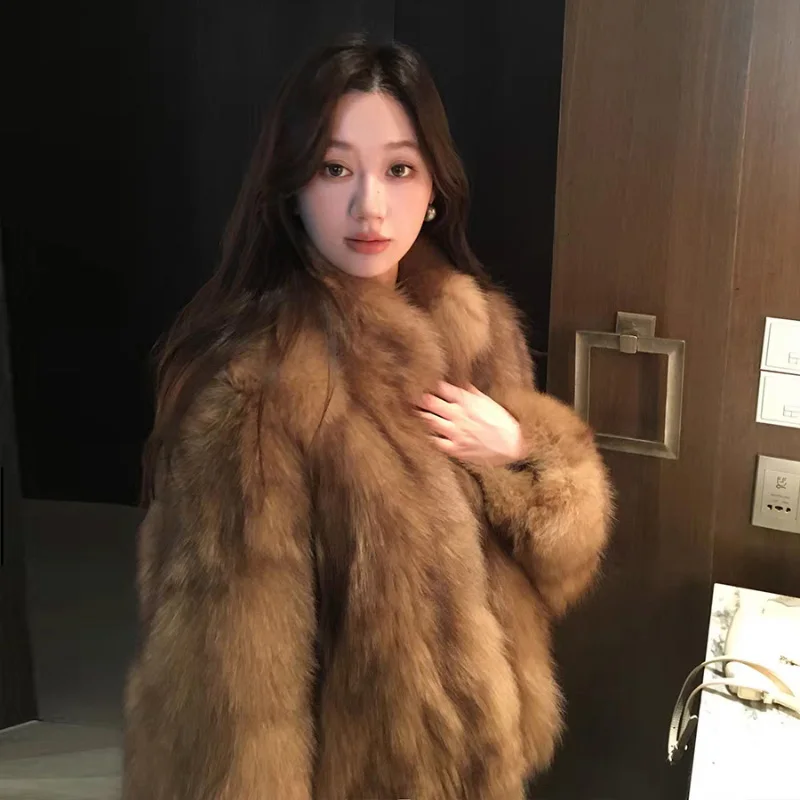 

Новая шуба JiJi Fur "Sydney Sunset" для женщин: зимняя, стройнящая, с эффектом омоложения, на подкладке из полиэфирного волокна, с длинными рукавами