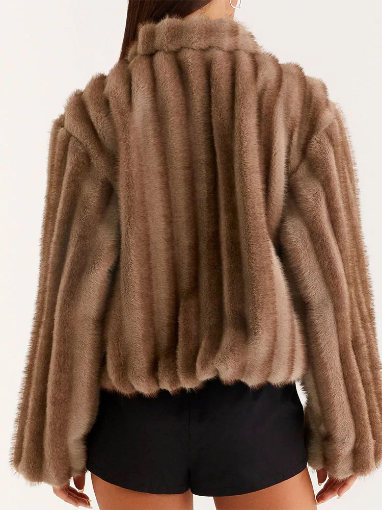 سترة مخططة بياقة بسحاب من الفرو المقلد فضفاضة ومريحة على طراز الشارع سترة شتوية جديدة من الفرو الدافئ #6