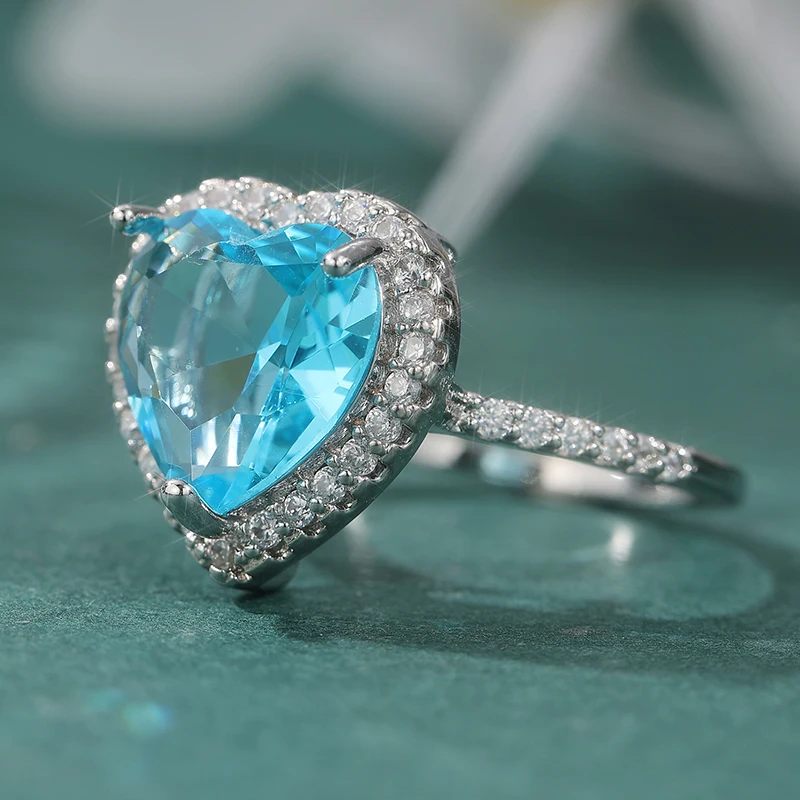 Luxuriöser Micro-PVAE Weiß-Blauer CZ Herz Damenring Trendiger Silberfarbener Alltagsschmuck Partyschmuck Jubiläumsgeschenk – Detail 2