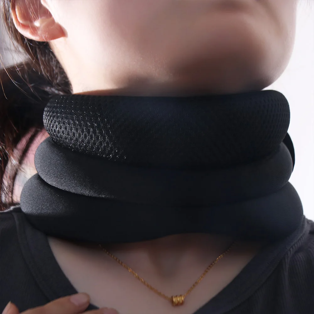 Tutore di supporto per il collo in morbida schiuma resistente Stabilizzatore per colonna vertebrale traspirante a tre stadi Dispositivo di trazione cervicale per comfort elastico da uomo