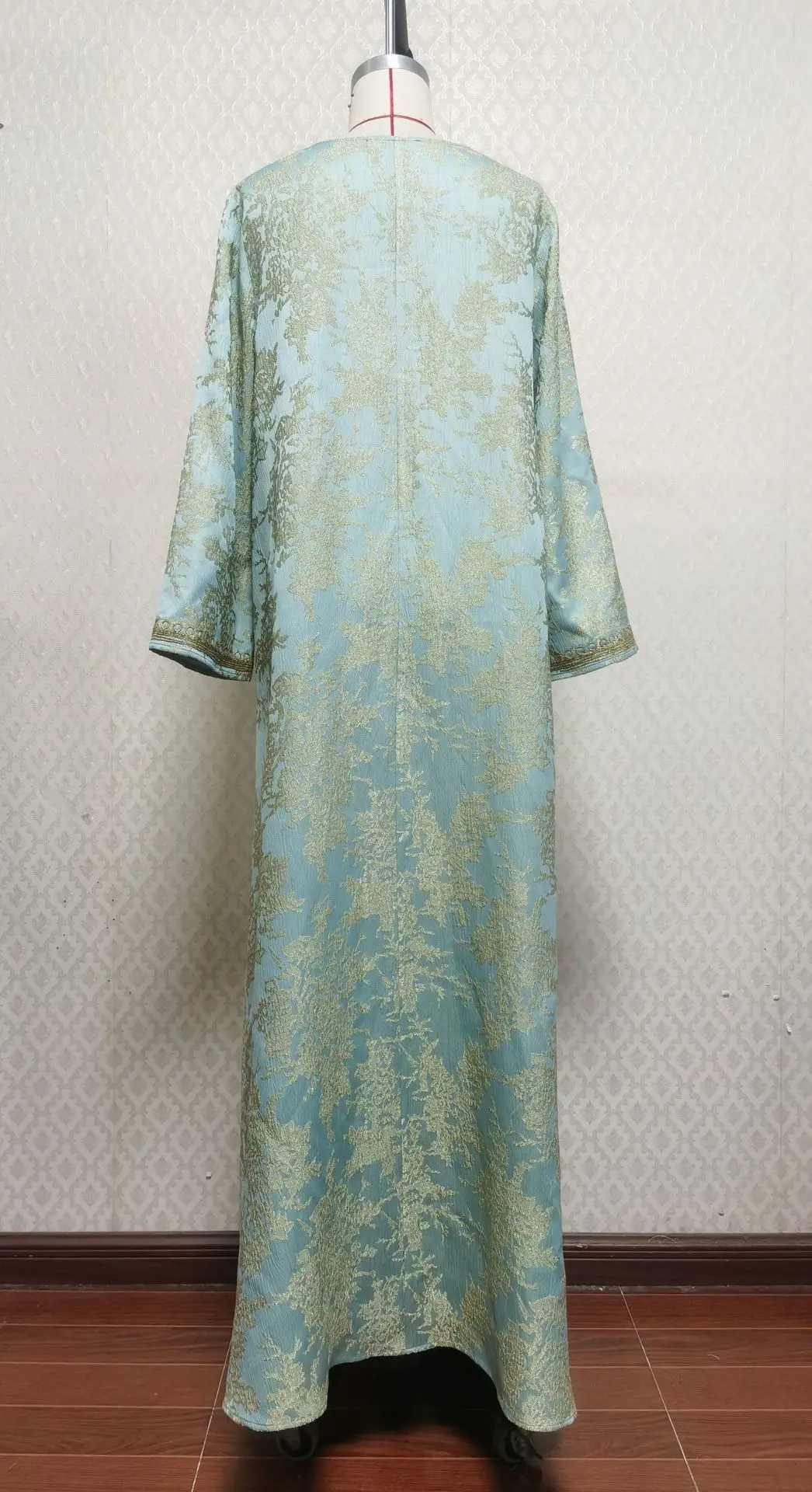 New Luxury Jacquard Woman Evening Dress Dubai Beaded Abaya Embroidered Kaftan