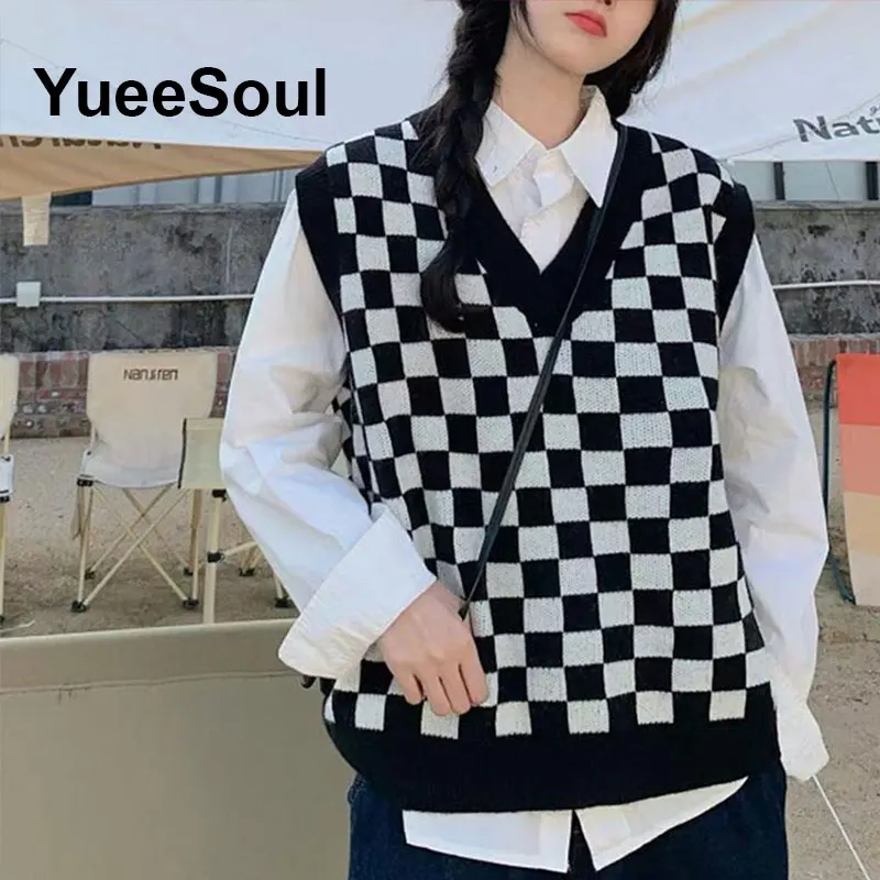 Y2K Aesthetic Vintage Sweater Vest 2026 New Loose Knitted Female Waistcoat Argyle Printed Sleeveless Loose Casual Oversized Tops