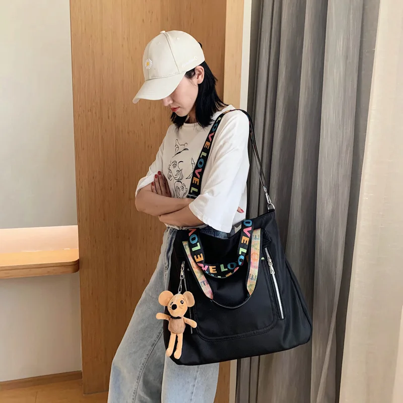 

Women's Portable Shoulder Bag Fashion Nylon Cloth Large Bag Large Capacity Casual Messenger Bag New All-match Women's Bag