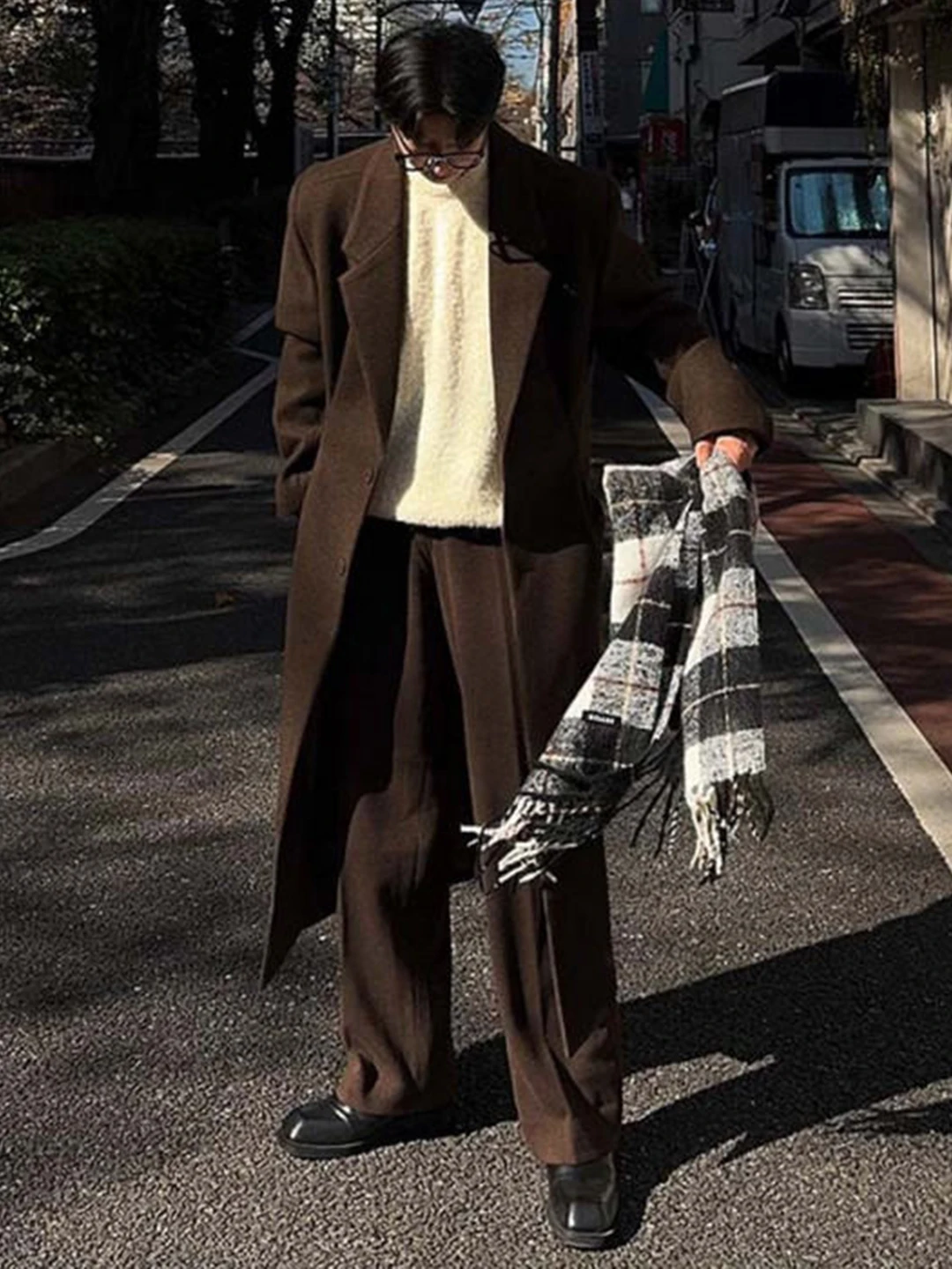 

Elely Tailored Long Men's Woolen Coat in Brown with Single Button Design for Autumn And Winter Season