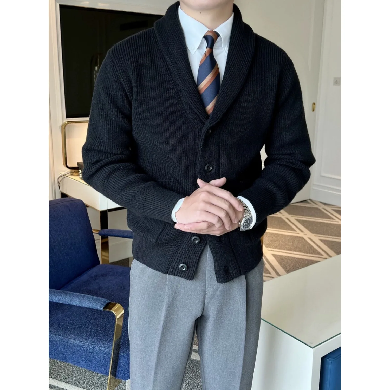 

Мужской вязаный кардиган с V-образным вырезом больших размеров для осени и зимы, универсальный, премиум-класса, 250 г/м², повседневный, утепленный, из полиэстера