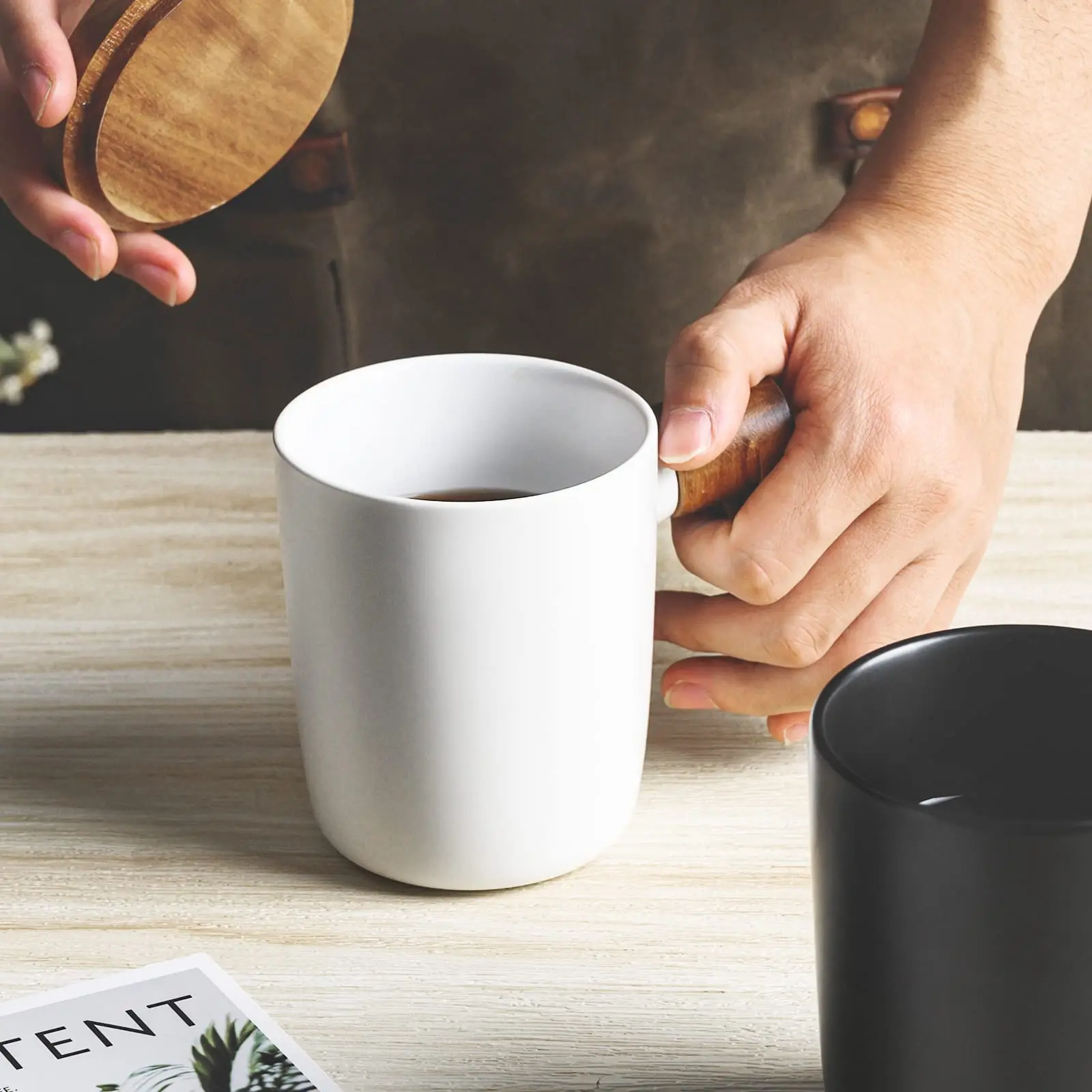 Imagem -04 - Cerâmica Criativa Canecas com Alça de Bambu e Tampa Caneca de Água Quente Copos para Casa e Escritório