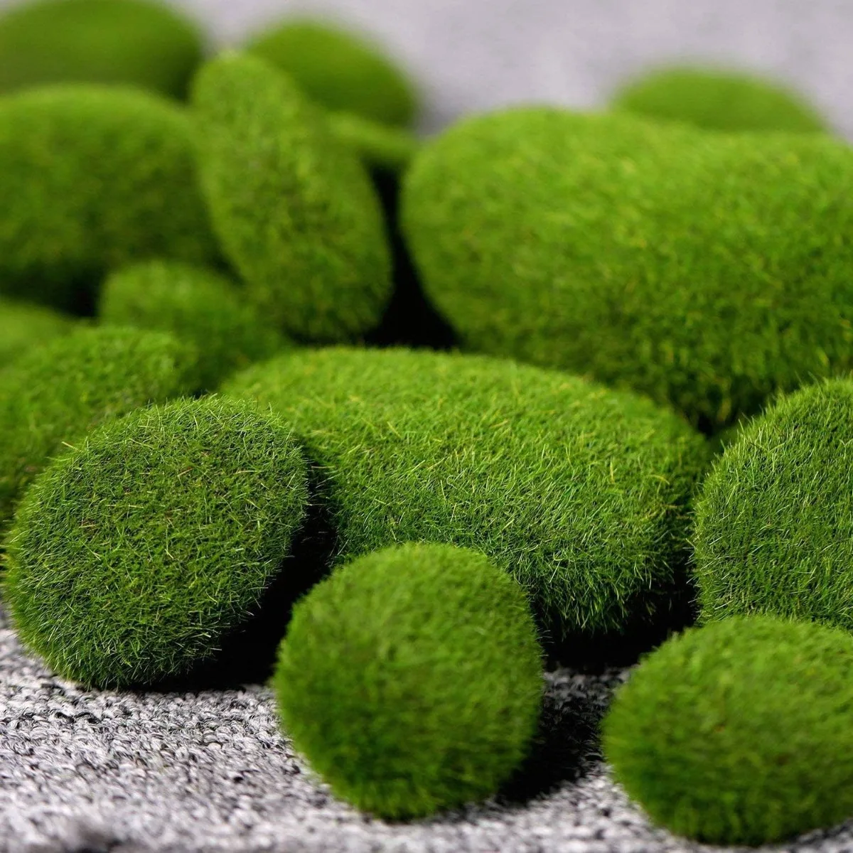 20PCS Artificial Moss Rocks Decorative Green Moss Balls Green Mosss Covered Stones Fake Moss Decor for Fairy Gardens Crafting
