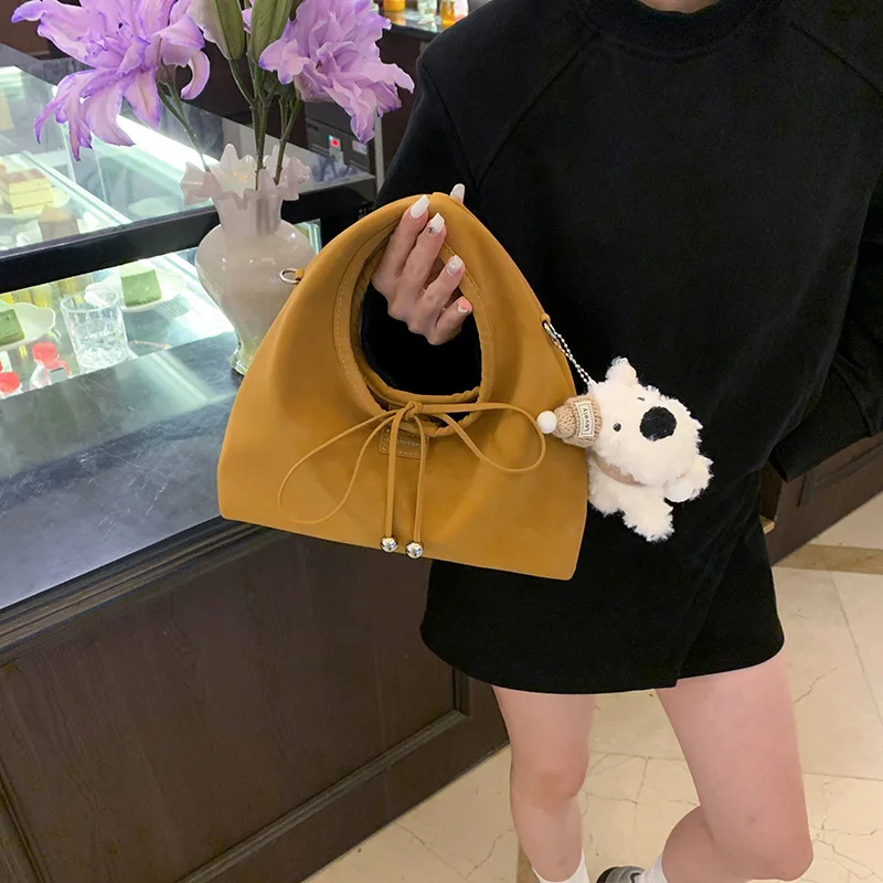 2025, nieuwe vintage suède mini-tas voor dames, zachte schoudertas, retro handtas met verenlicht, chic en compact