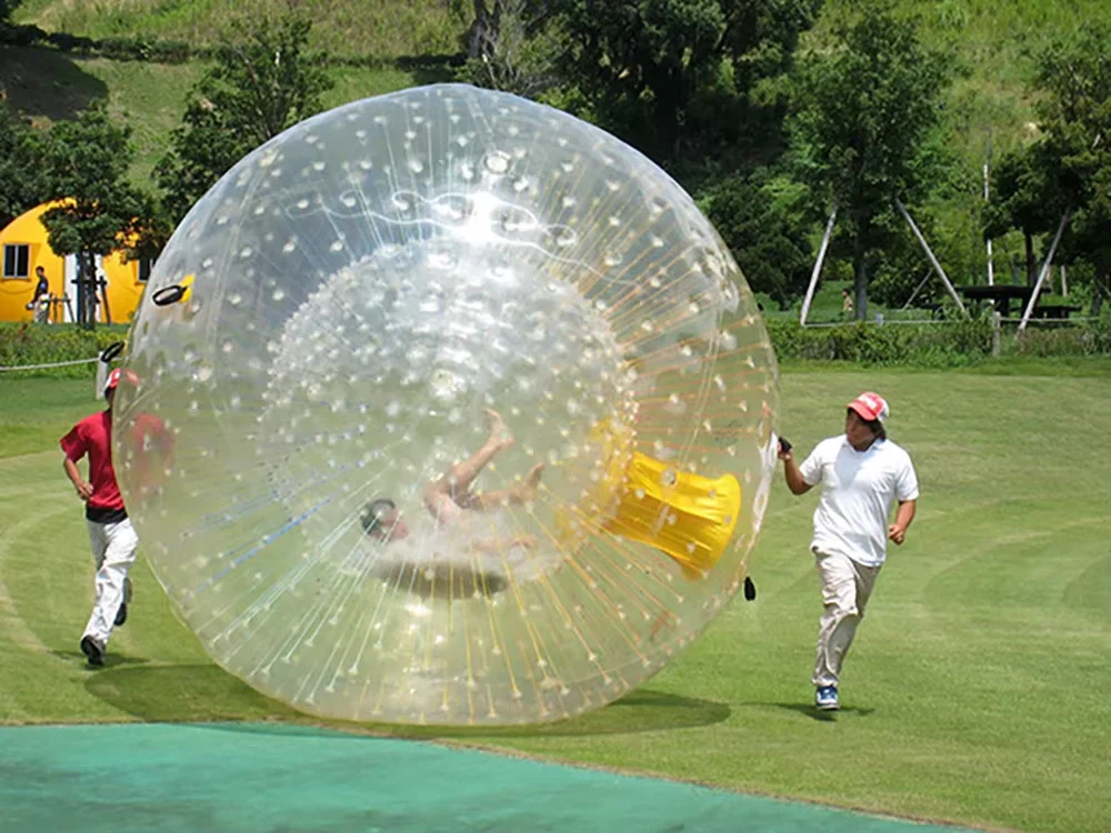 Bola de hierba inflable para pista de colina al aire libre, bola de hámster de tamaño humano de 2,5 M, bola de rodillo Zorbing de PVC, bola de hierba