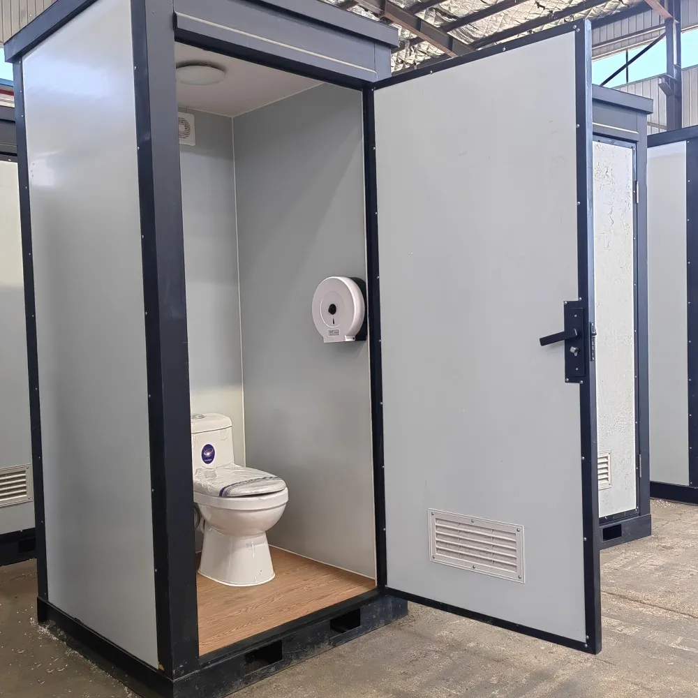 Toilettes mobiles préfabriquées sur roues, structure mobile, chargement et déchargement rapides, secours d'urgence, secours en cas de catastrophe, cabine sanitaire préfabriquée