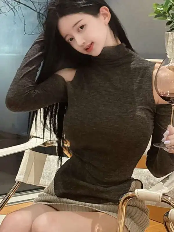 2024 가을/겨울 한국 버전 신상 하이넥 오프숄더 긴팔 티셔츠 여성 커브드 허리 슬림핏 솔리드 탑 C1H5