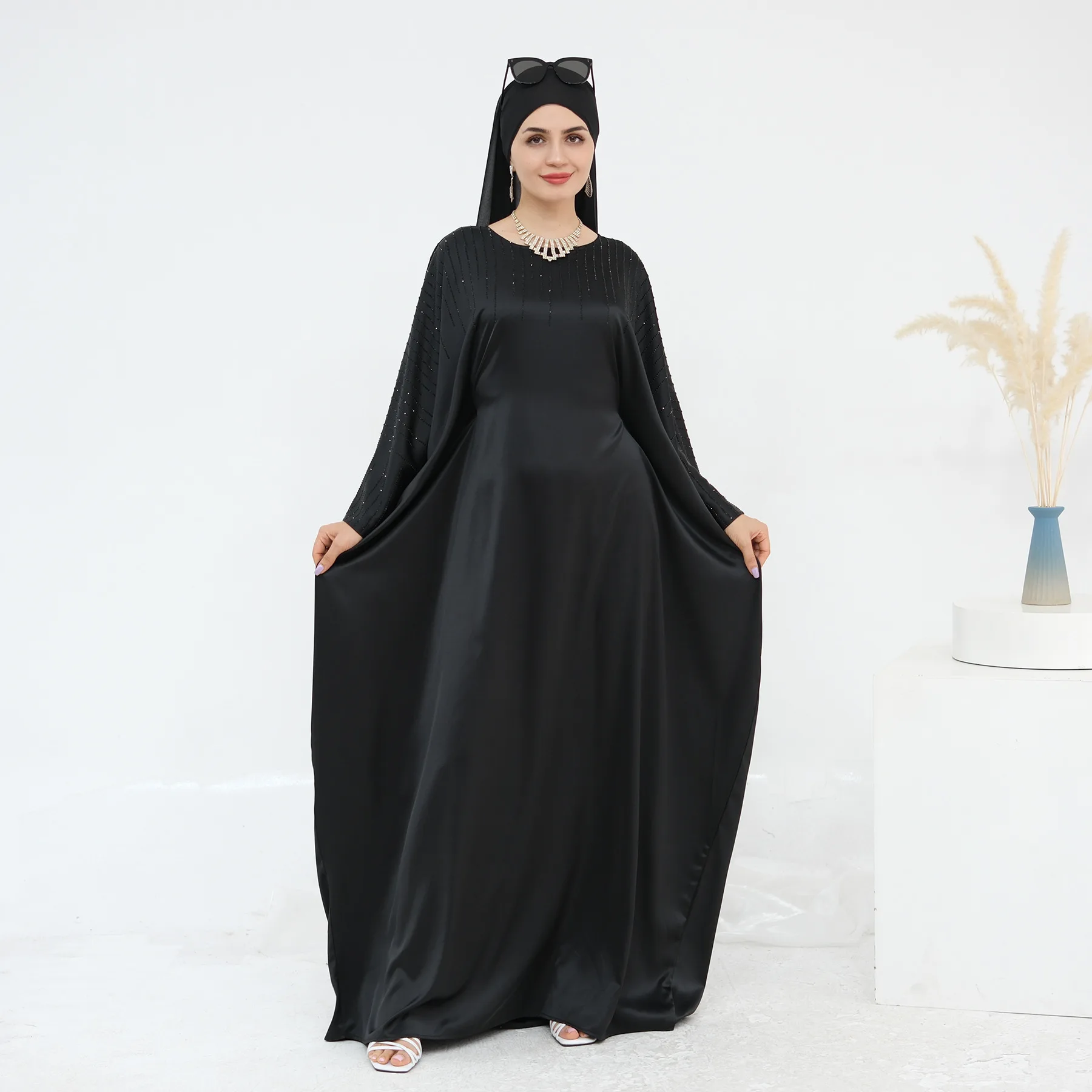 

Eid Djellaba Satin Abayas for Women Dubai Party Dress Muslim Robe Femme Musulmane Ramadan Islam Jalabiya Kebaya Caftan Kaftan