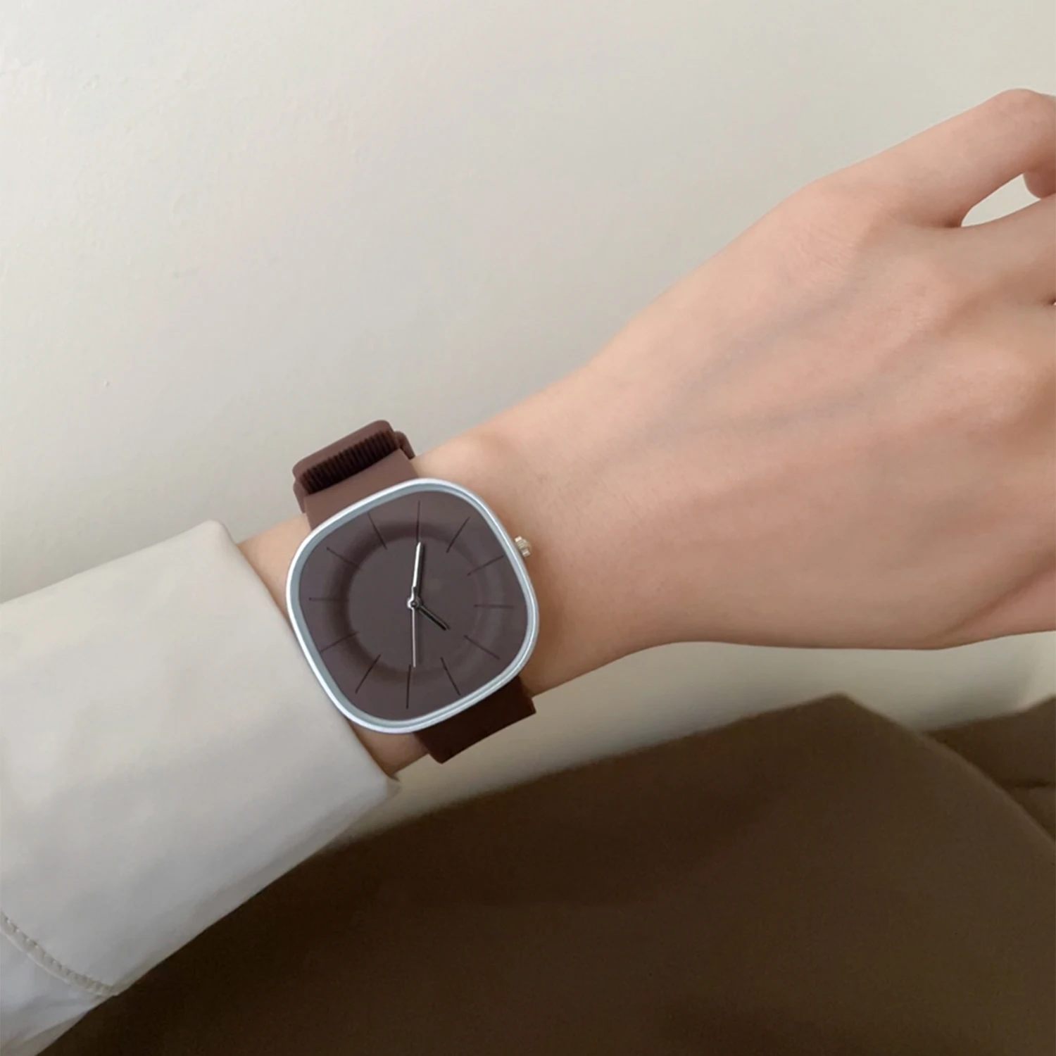 Luxury-inspired Dopamine Square-Face Watches for Women Silicone Strap, Waterproof Quartz Movement Women's Watch Student Gift image 2
