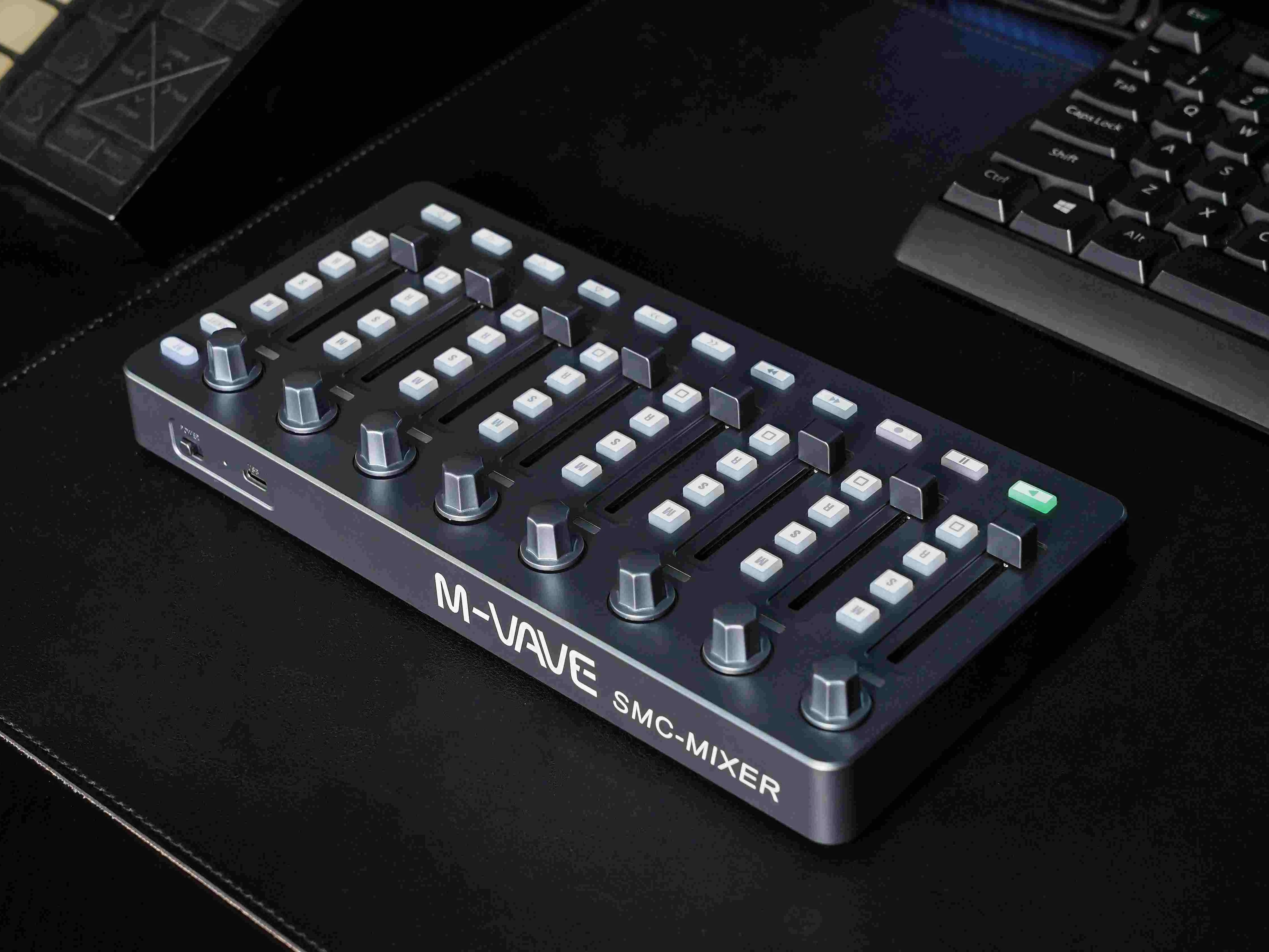 【美品】M-WAVE SMC-MIXER MIDIコントローラー BT対応 M-VAVE SMC MIXER Gray Mixer Portable BT MIDI 8 Faders 8 Knobs USB