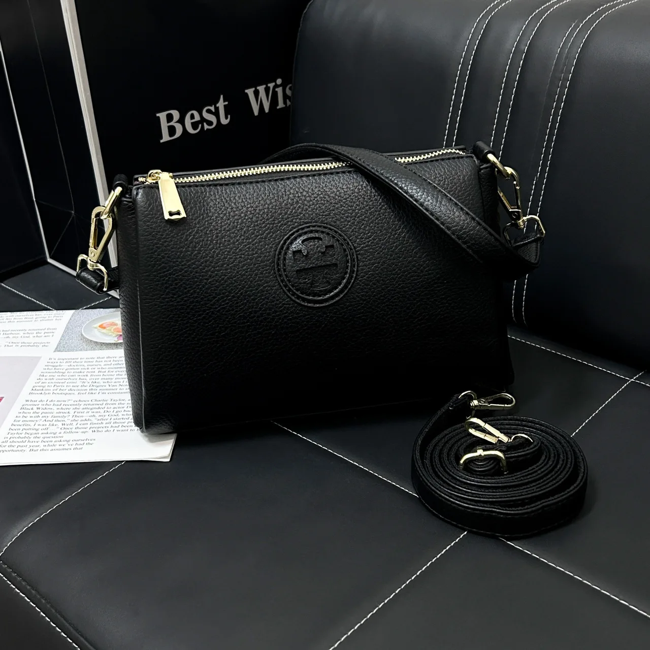 

2025 New Fashionable Korean Solid-Color Shoulder Bag - Multi-Functional (Crossbody/Underarm) for Commute