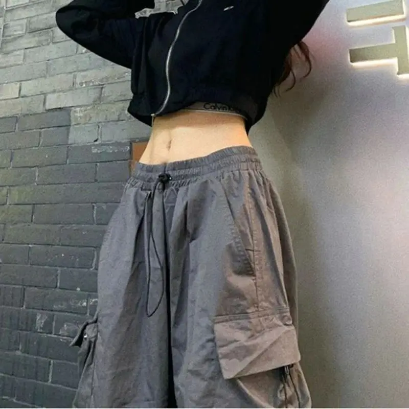 

Harajuku Oversized Cargo Parachute Pants Women Streetwear Casual Loose Fit Trousers Faionable Comfortable Ladies Pants