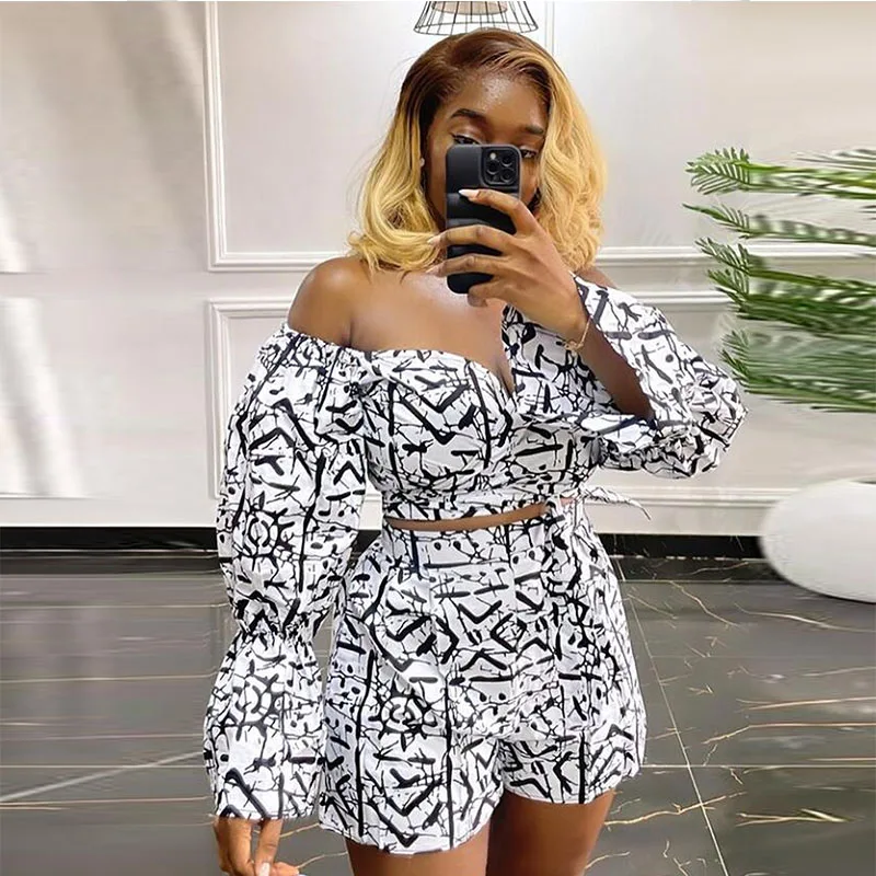 

Graffiti Printing Two Piece Set for Women Short Sets Slash Neck Off the Shoulder Flare Sleeve Crop Top and Shorts Club Outfits