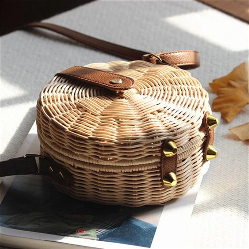 Handmade Woven Rattan Bag Knitting Straw Women Beach Circle Clutch Travel Small Handbags Summer Sling Shoulder Bags Bohemian