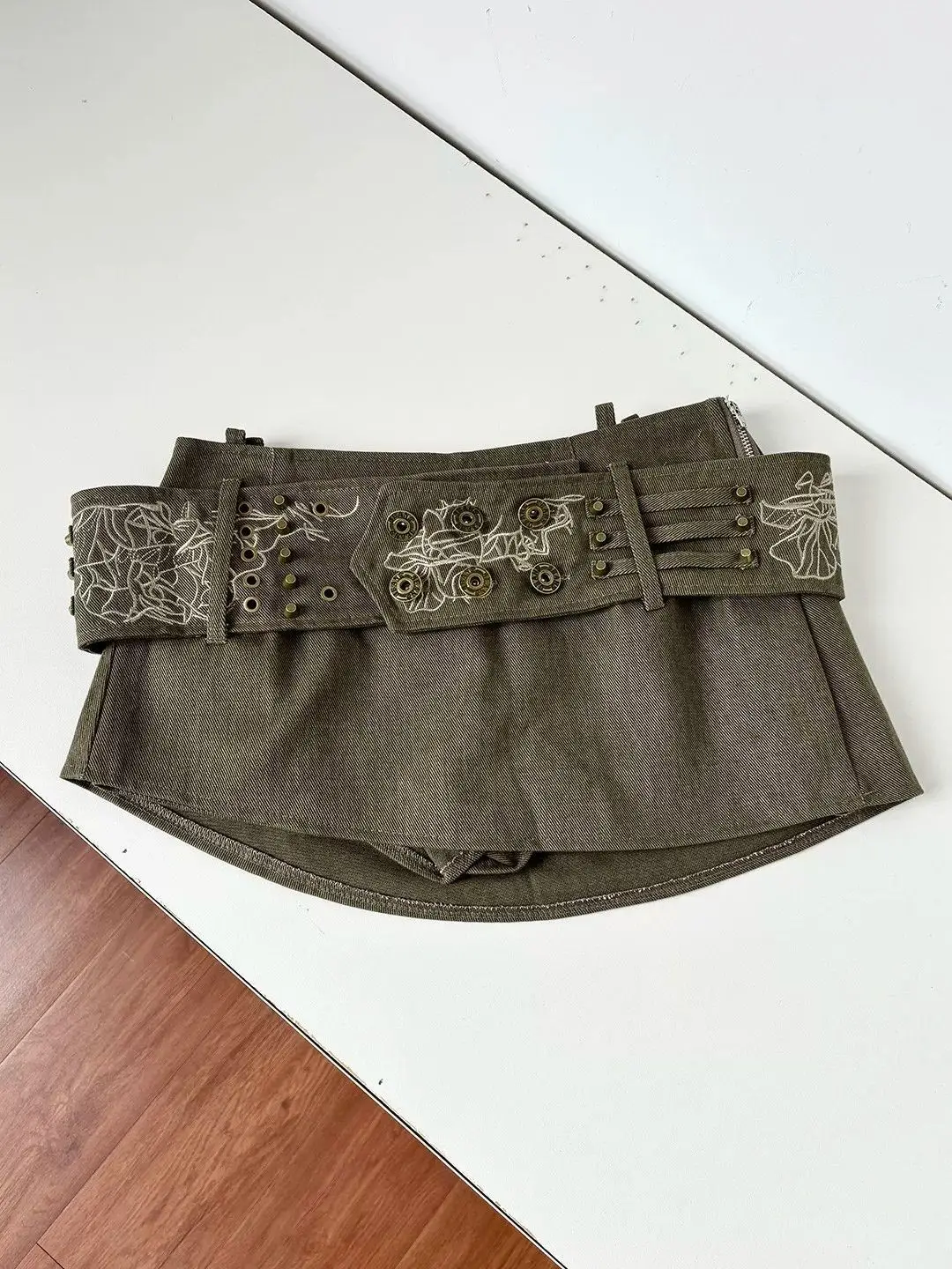 American Retro Army Green Embroidery Rivet Nail Belt Skirt Women's Summer New Low-rise Slim Spice Girl Mini Skirt