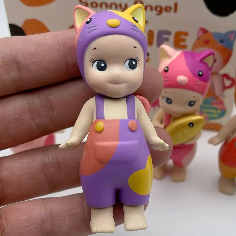 Nuova serie Cat Life di alta qualità Sonny Angel Blind Box Mini Cat Action Figures Giocattoli Ornamenti Bambole Fan Regali per bambini