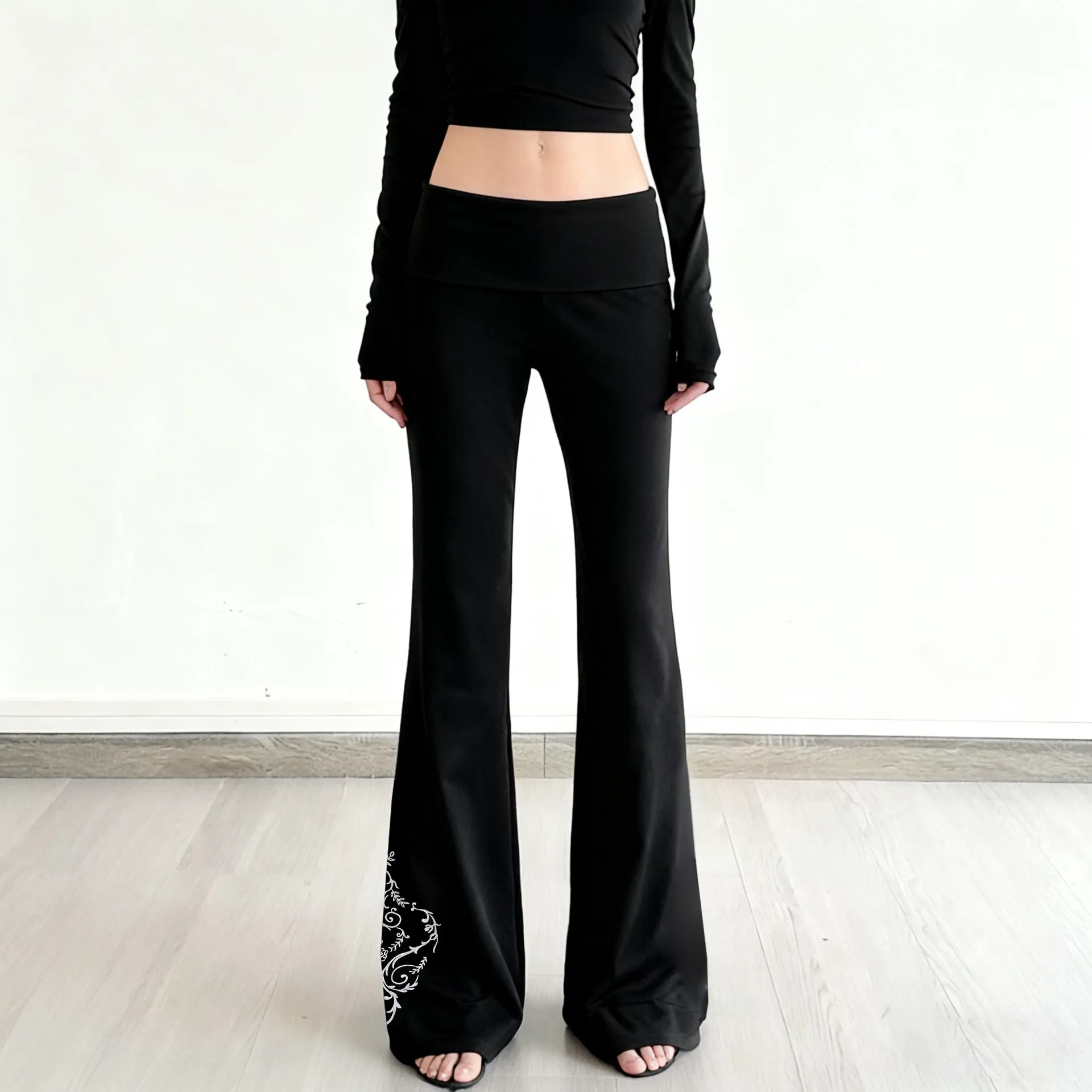 กางเกงขาบานเล็กน้อยทรงเอวต่ำพิมพ์ลายย้อนยุคสำหรับผู้หญิงในฤดูใบไม้ร่วงและฤดูหนาว