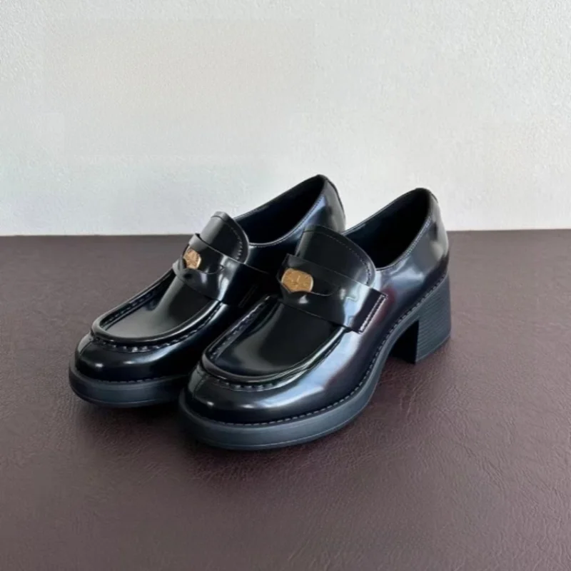 

British Style QHLFA2025 Amiu Home Autumn Winter Thick Heel Loafers High Heel Fashion Single Shoes for Women Leather Shoes
