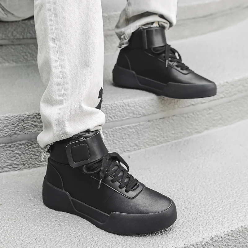 

Men's Vintage Walking Boots Casual Male Leather High-top Sneakers Thick Soles Round Outdoor Shoes All-match Male Motocross Boots