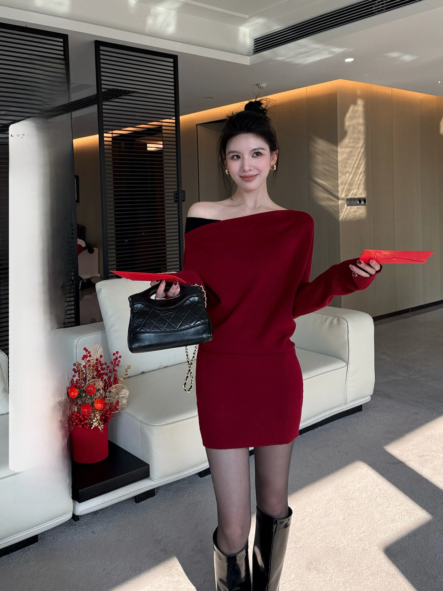 

Elegant Red Knitted Woolen Dress Bat Shoulder New Year Qiangwen Dress Luxury Sensation Polyester Fiber Bat Sleeve Midi Dress