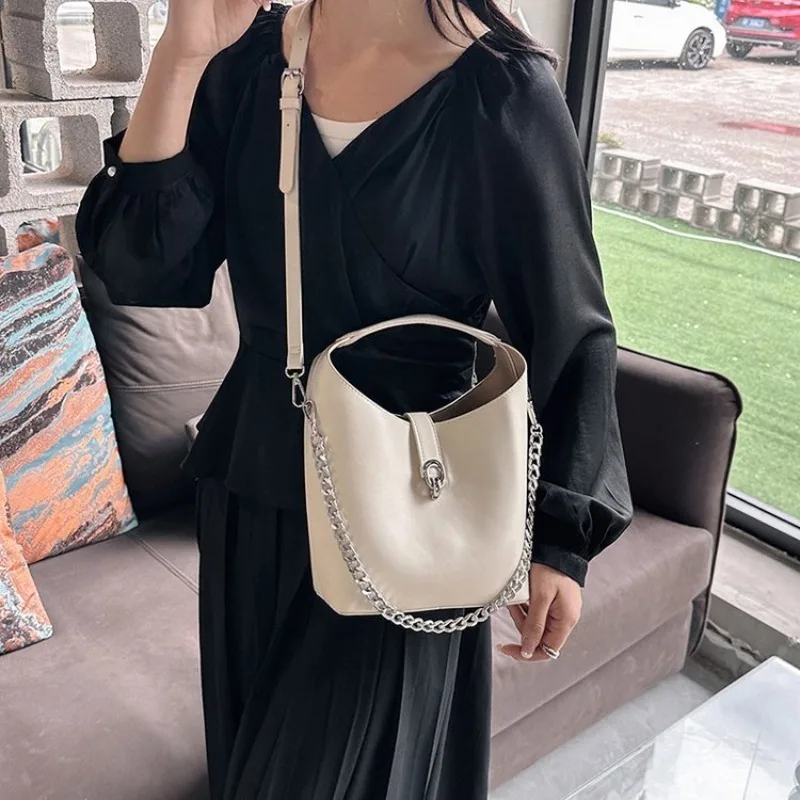 High End Leather Classic Designer Paris Fashionable Ladies Tote Bags Popular Classic Elegant Casual Simple Vintage Diaper Bag