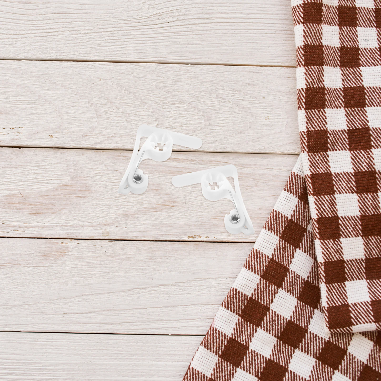 

4 Pcs Tablecloth Clip Outdoor Clips Party Picnic Cover Clamps Camping High Quality