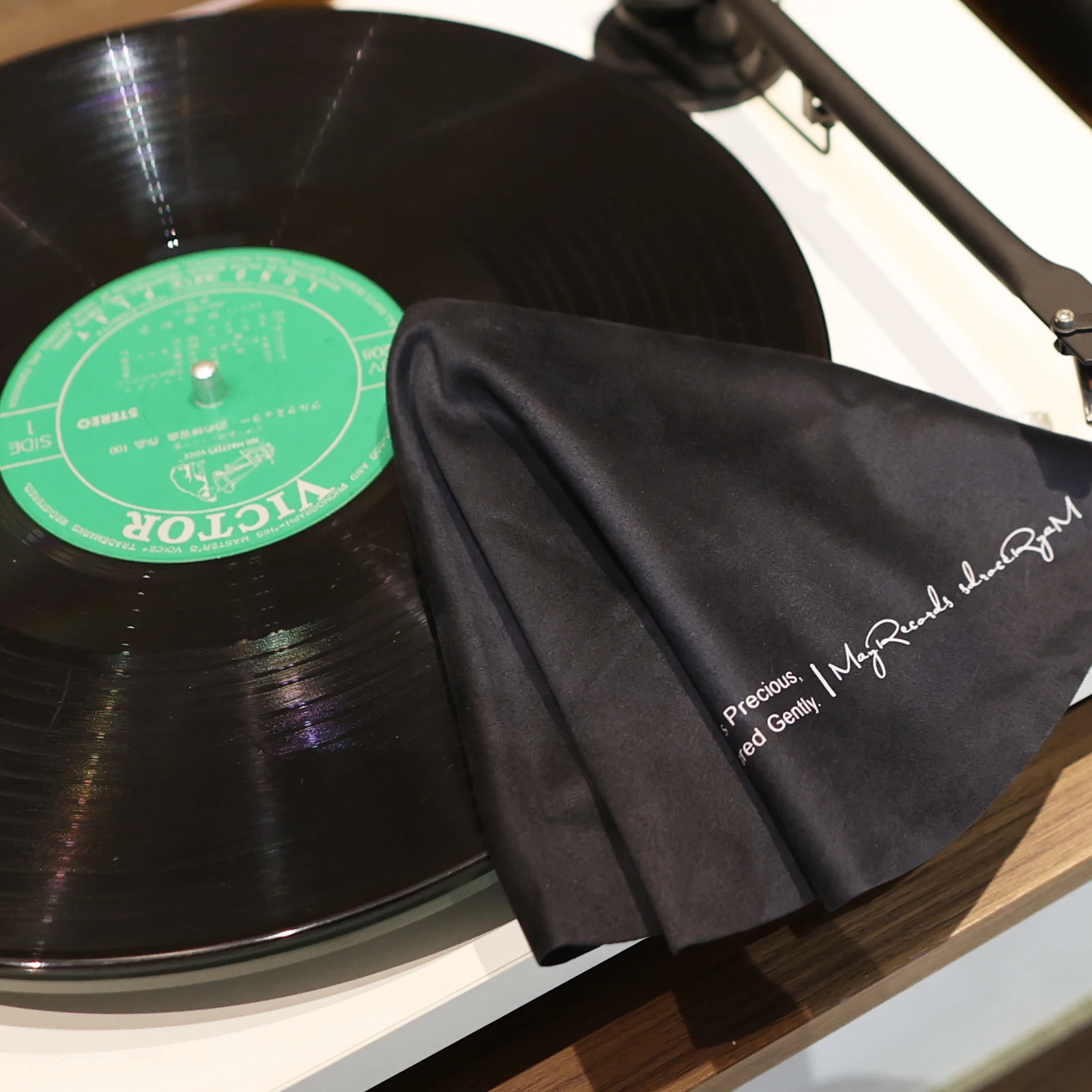 2Pc HOT Black Large Microfiber Cleaning Cloth for Vinyl Records, Anti-Static Reusable Dust Cleaner for LP Record Turntable Clean