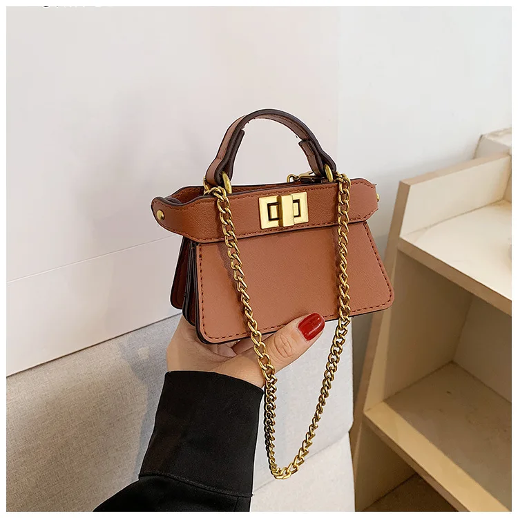 

Viral 2025 Chain Purse - Reversible Lock Design, Compact & Spacious, Fashionable Daily Bag with Detachable Strap