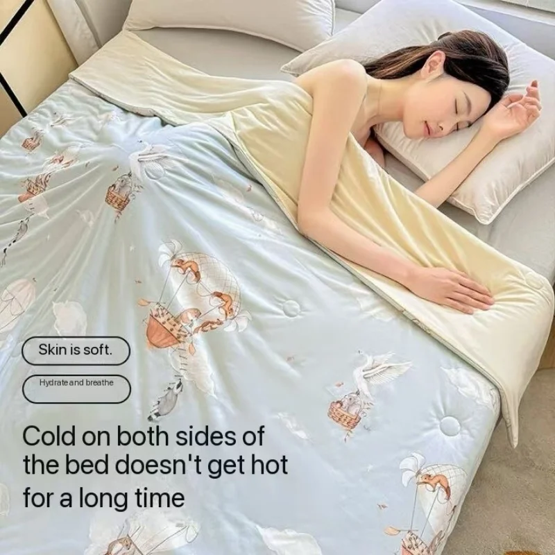 

Cool Feeling Ice Silk Summer Comforter Thin Air Conditioning Comforter Skin Friendly Cool Feeling Thin Comforter