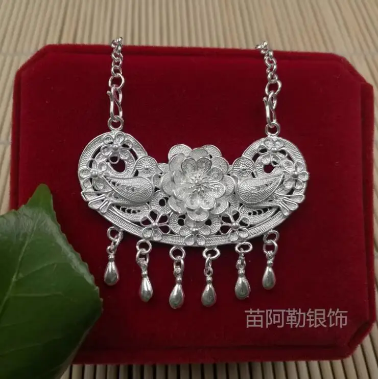 Chinese Miao Pure Silver Handmade Brushed Double Flying Swallow Mandarin Duck Pendant with Twisted Thread Long Life Lock