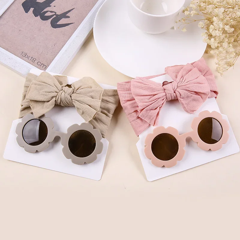 

New Children's Sun Lens with Combination Princess Style Dressing Set Small Daisy Sunglasses Solid Color Headband Bow Decoration