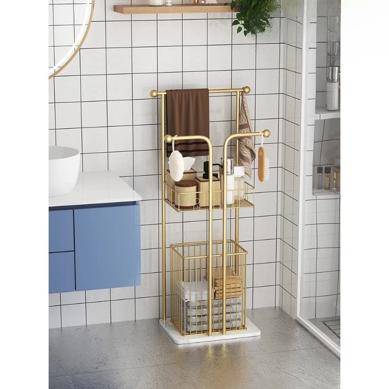 

Wrought iron bathroom, bathroom, bathtub side rack, floor-to-ceiling light luxury rock slab, bath towel, towel storage rack,