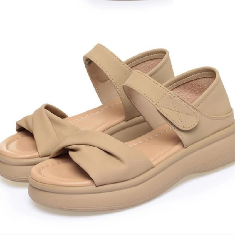 Sandals for Women's Summer New Casual Sports Platform Sandal for Women Buckle Sponge Massage Student Sandals Women Shoes