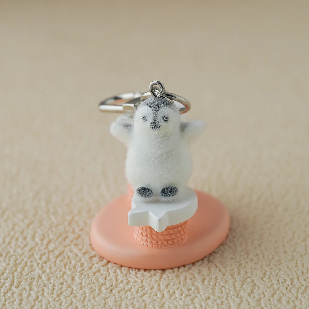 1pc Cartoon resin Keychain Cute Plush Animal Penguin Pendant Key Chain Car KeyRing Party Gift for Friend