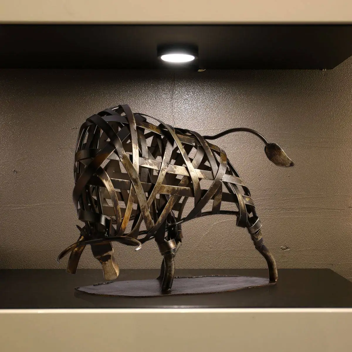 Creative Metal Weave Cattle Bull Handicraft Furnishings Hollow Out Iron Geometry Modern Home Decoration Accessories Metal Crafts