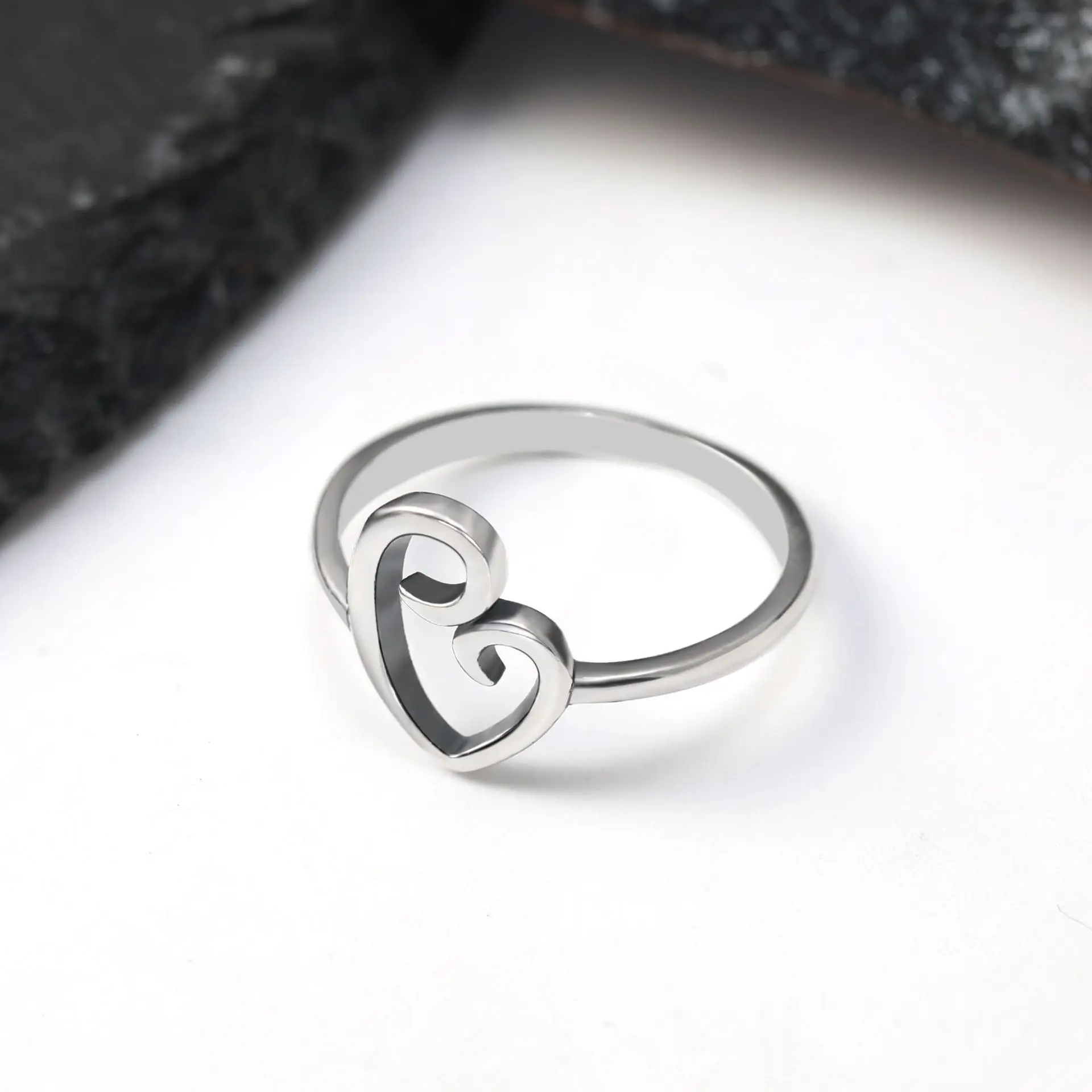 S925 Silver Hollow Twisted Heart Ring Polished Smooth Love‑Theme Finger Ring Dainty Stackable Jewelry Gift for Women