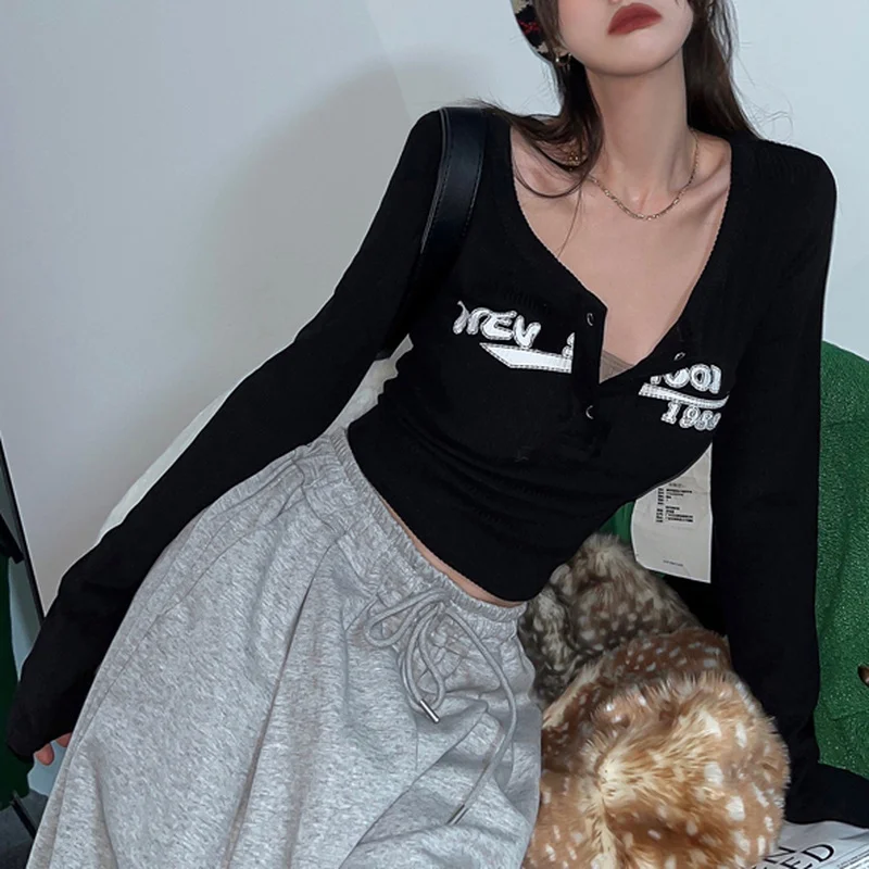 Y2kเสื้อยืดแขนยาวถักBottomingเสื้อผู้หญิงฤดูใบไม้ร่วง/ฤดูหนาว 2022 สินค้าใหม่กระชับสั้นด้านในเสื้อแขนยาว